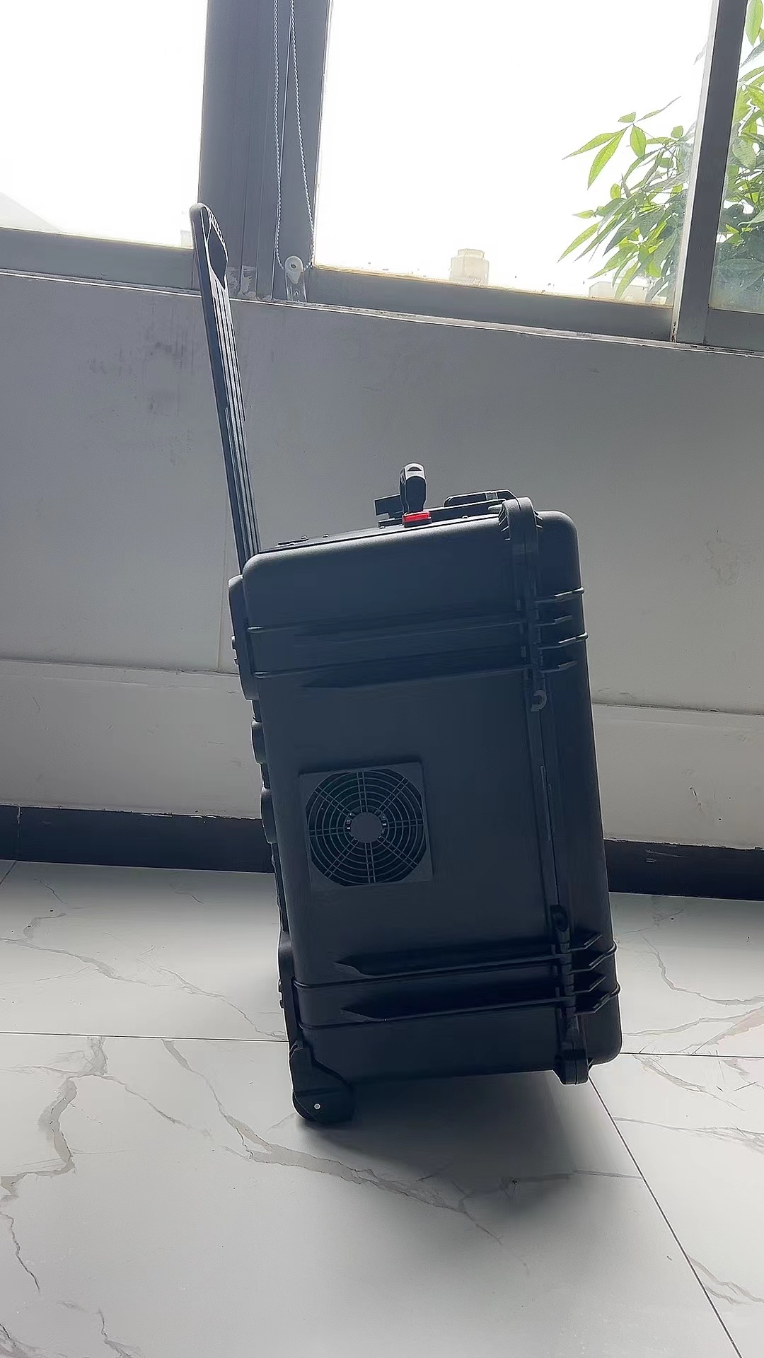 通河手拉箱型移动通信干扰器